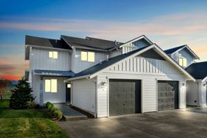 featured image of 1182 East Grover Street