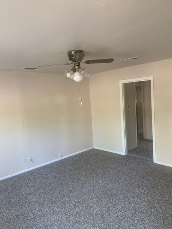 4115 Morrison St - Photo 2 of 5