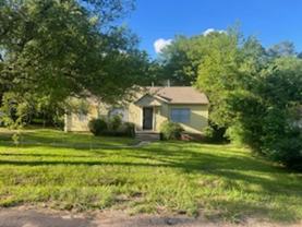 824 Combs St - Photo 1 of 1