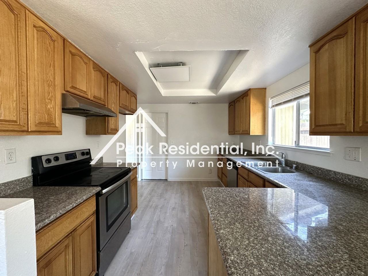 19 Meadow Breeze Ct - Photo 5 of 21