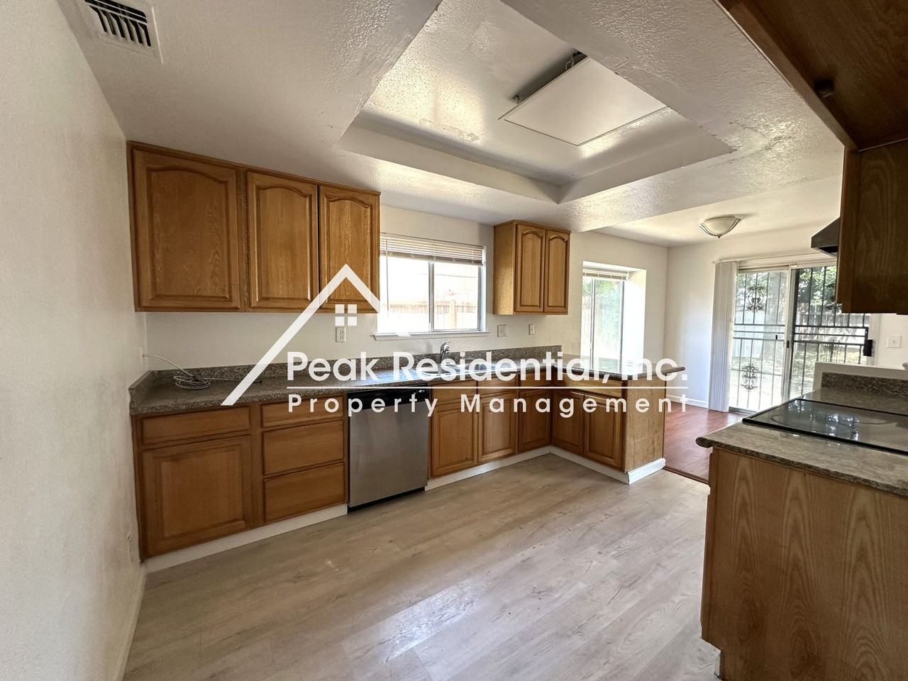 19 Meadow Breeze Ct - Photo 6 of 21