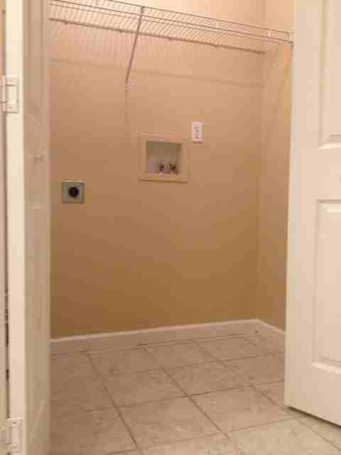 128 Alexander Ave - Photo 5 of 14