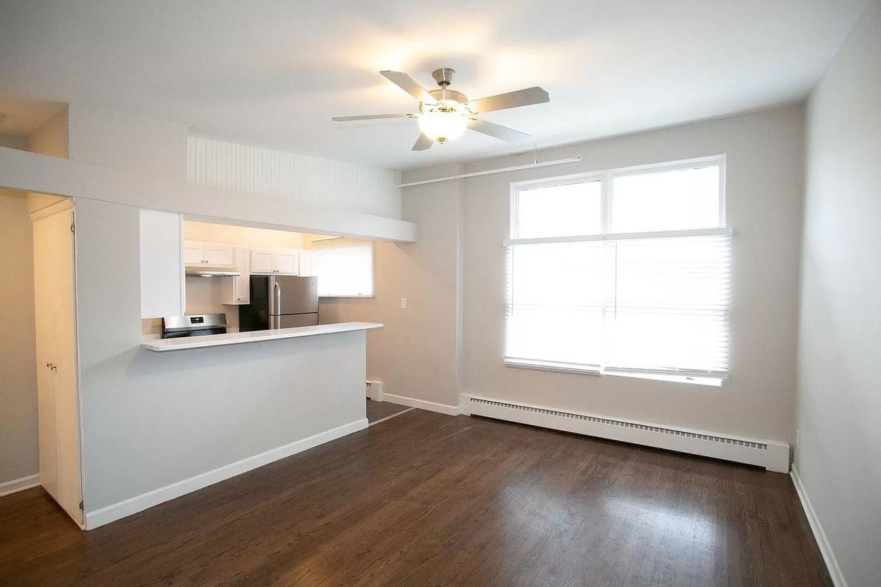 24 E. Washington - Photo 3 of 8