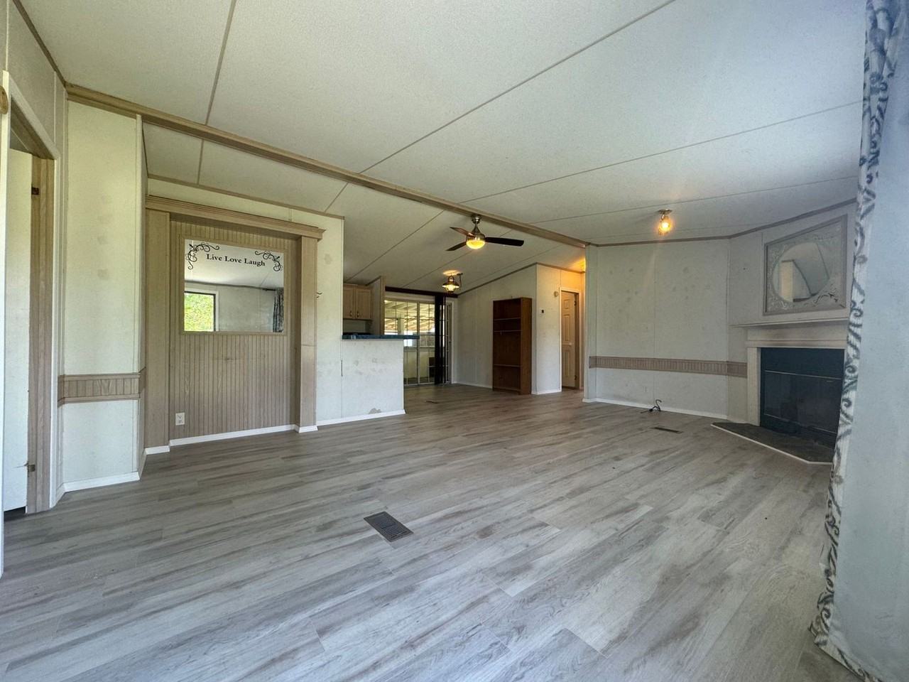 8163 Tidwell Rd - Photo 2 of 24