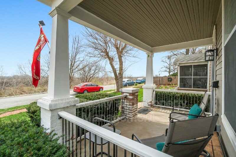 818 S Esplanade St - Photo 3 of 26