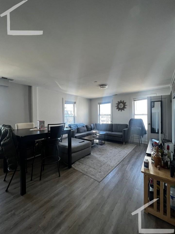 884 E 2nd St - Photo 2 of 12