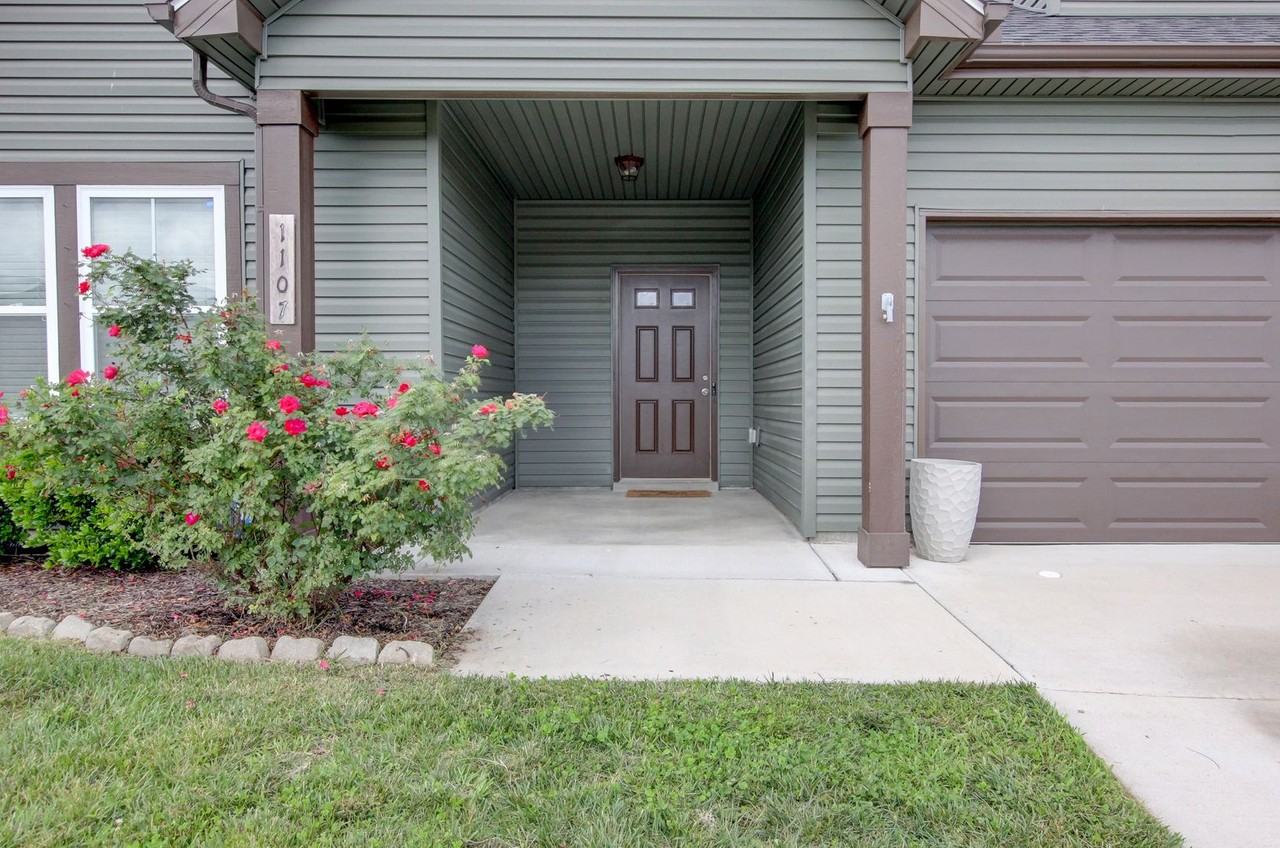 1107 Eagles View Dr - Photo 3 of 14