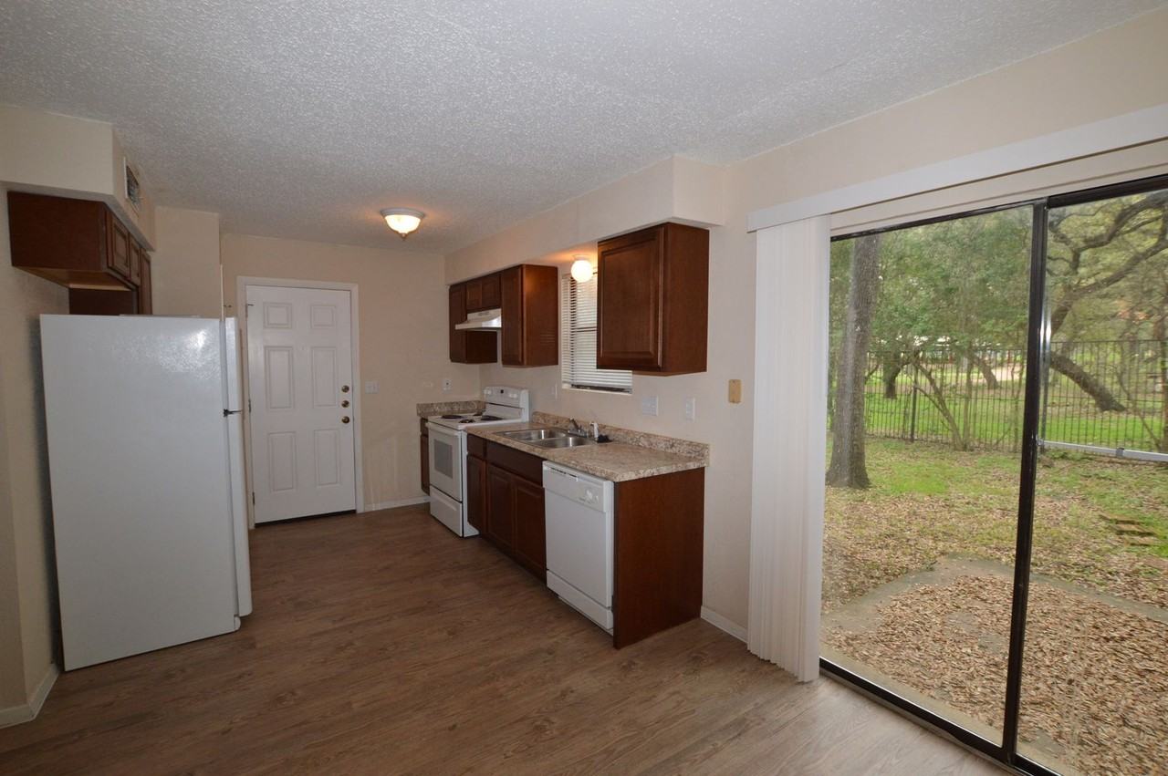 9023 Sawtooth Lane - Photo 3 of 10