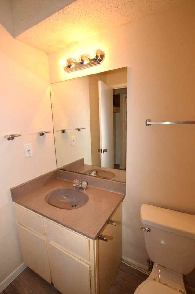 9023 Sawtooth Lane - Photo 4 of 10