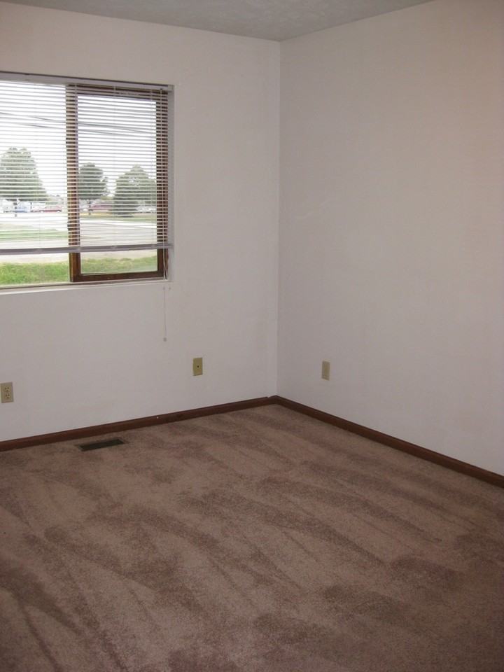 2313-2319 SW 19 - Photo 2 of 10