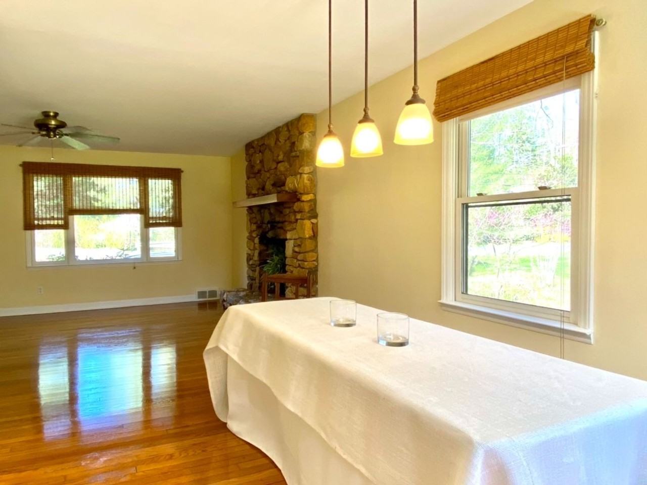 1 Pinecroft Rd - Photo 7 of 23