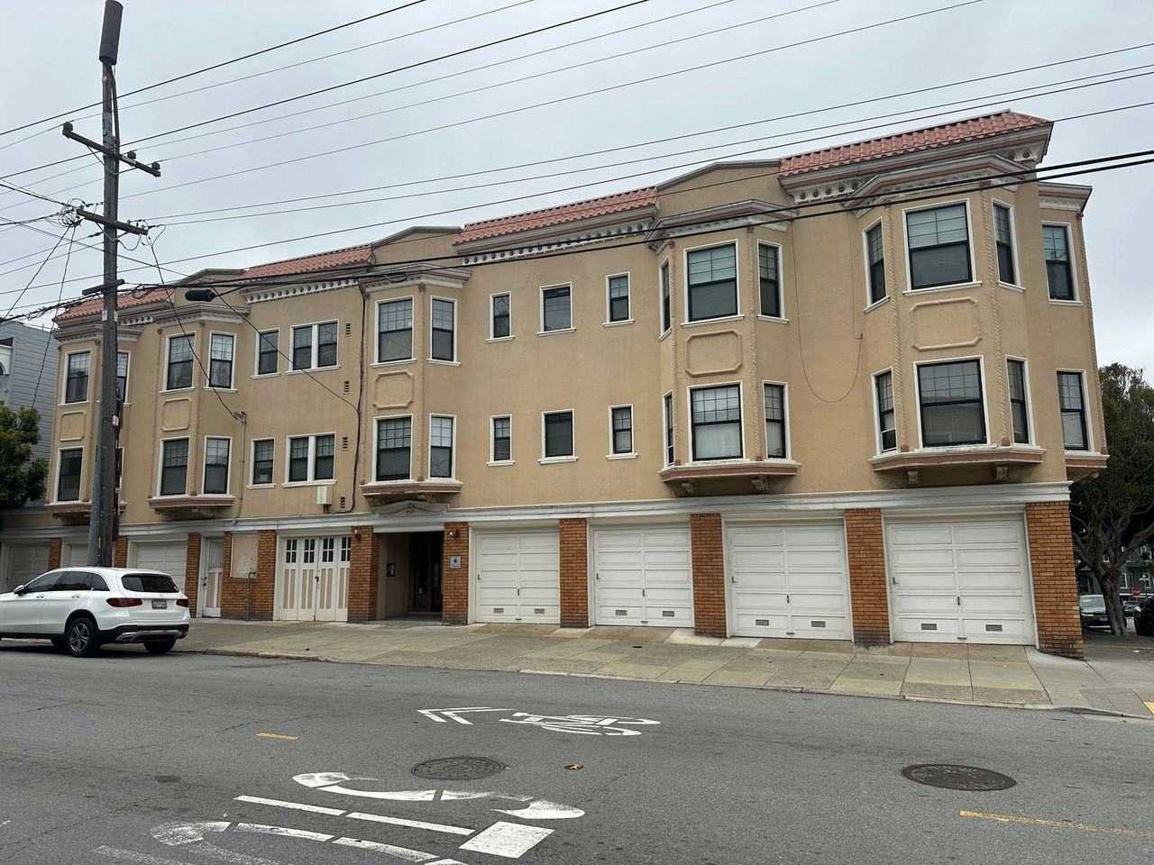 156 Parnassus Avenue (046r) - Photo 2 of 2