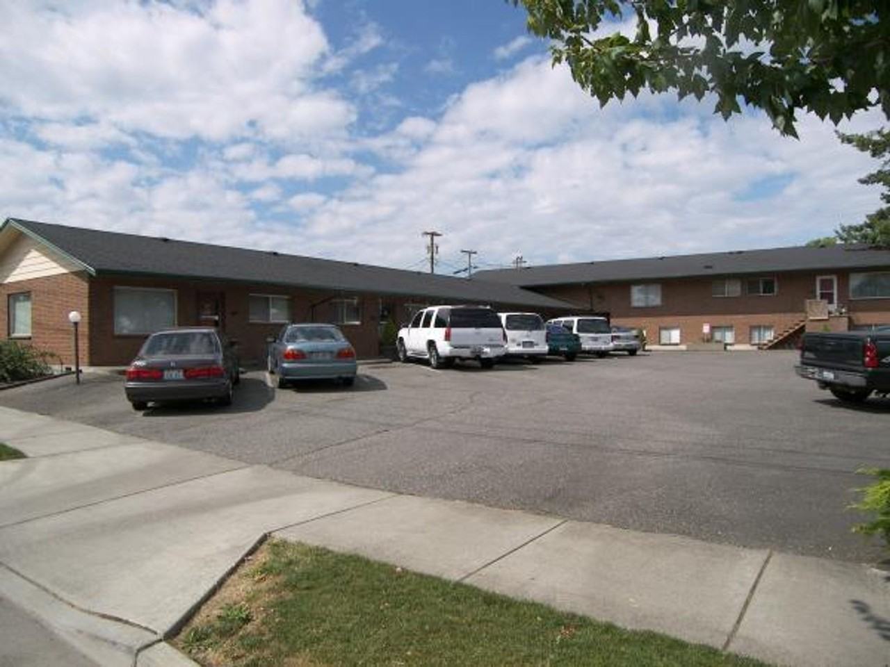 200 Grover Street - Photo 2 of 3