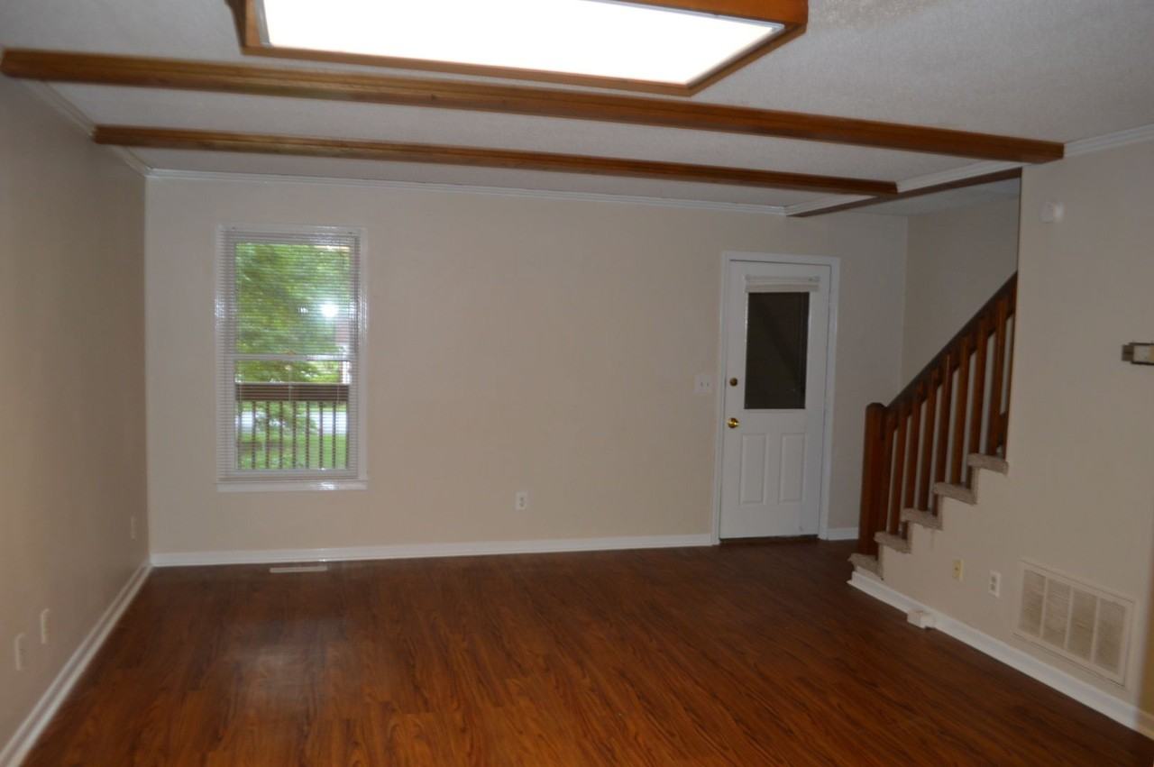 16 Fort Hill Commons - Photo 3 of 33