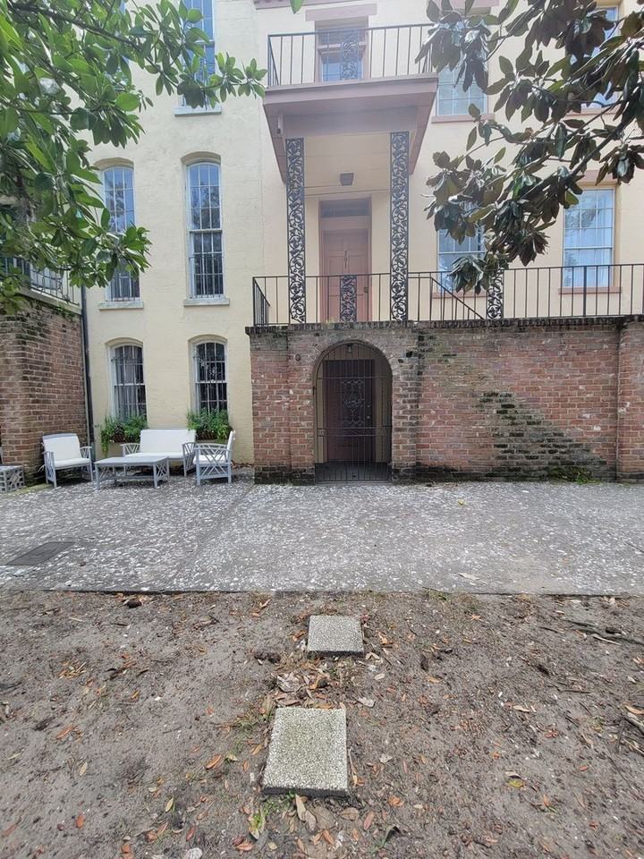 LIBERTY 301 - Photo 2 of 30