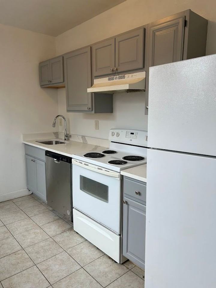 5914 Nicholson St - Photo 6 of 23