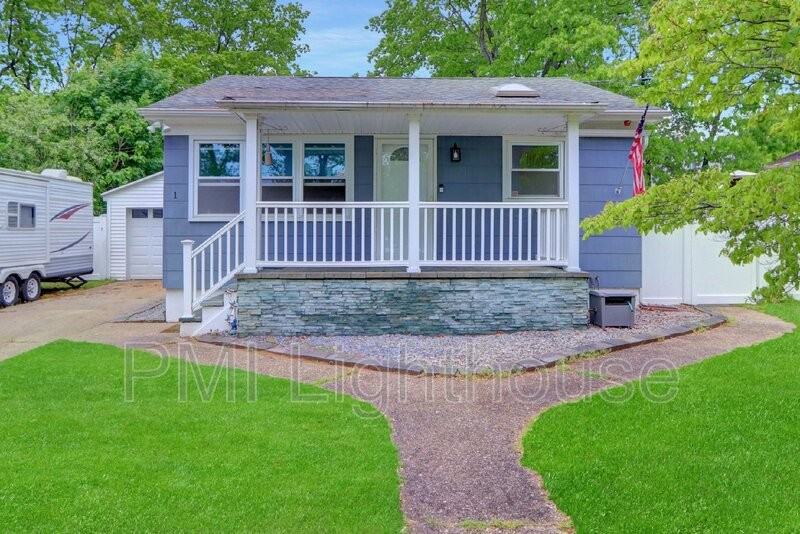 1 Thornton St - Photo 2 of 19