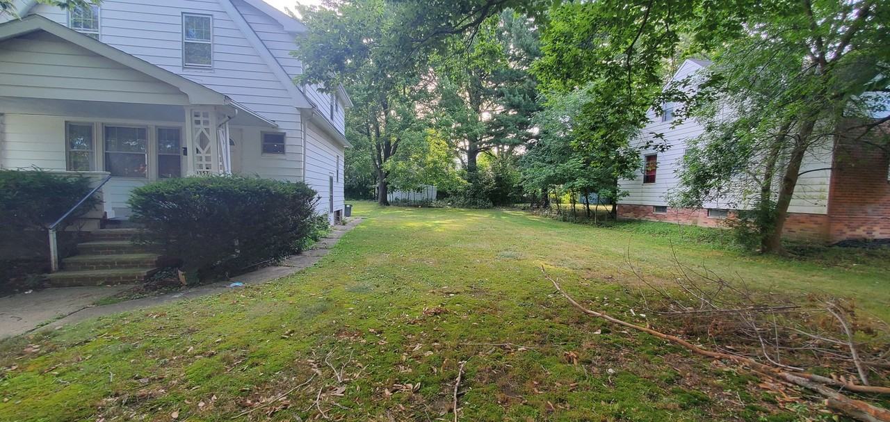 1357 Brookline Rd - Photo 2 of 21