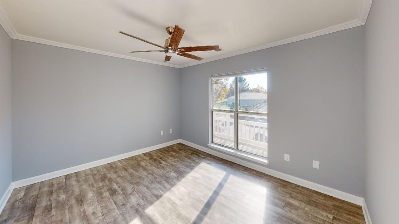 1105 Torrence Cir - Photo 4 of 49