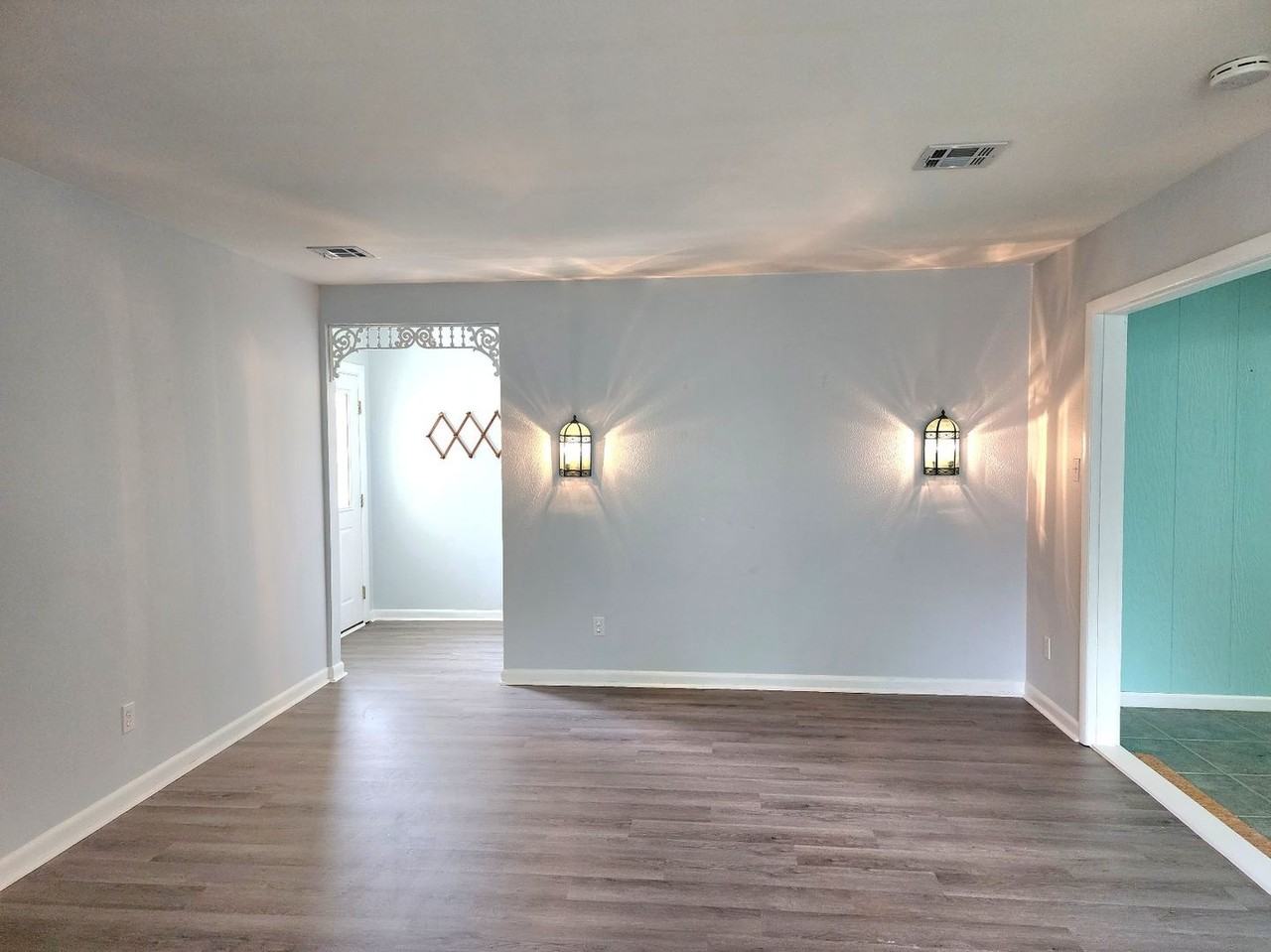 3710 Cherry Laurel Dr - Photo 3 of 19