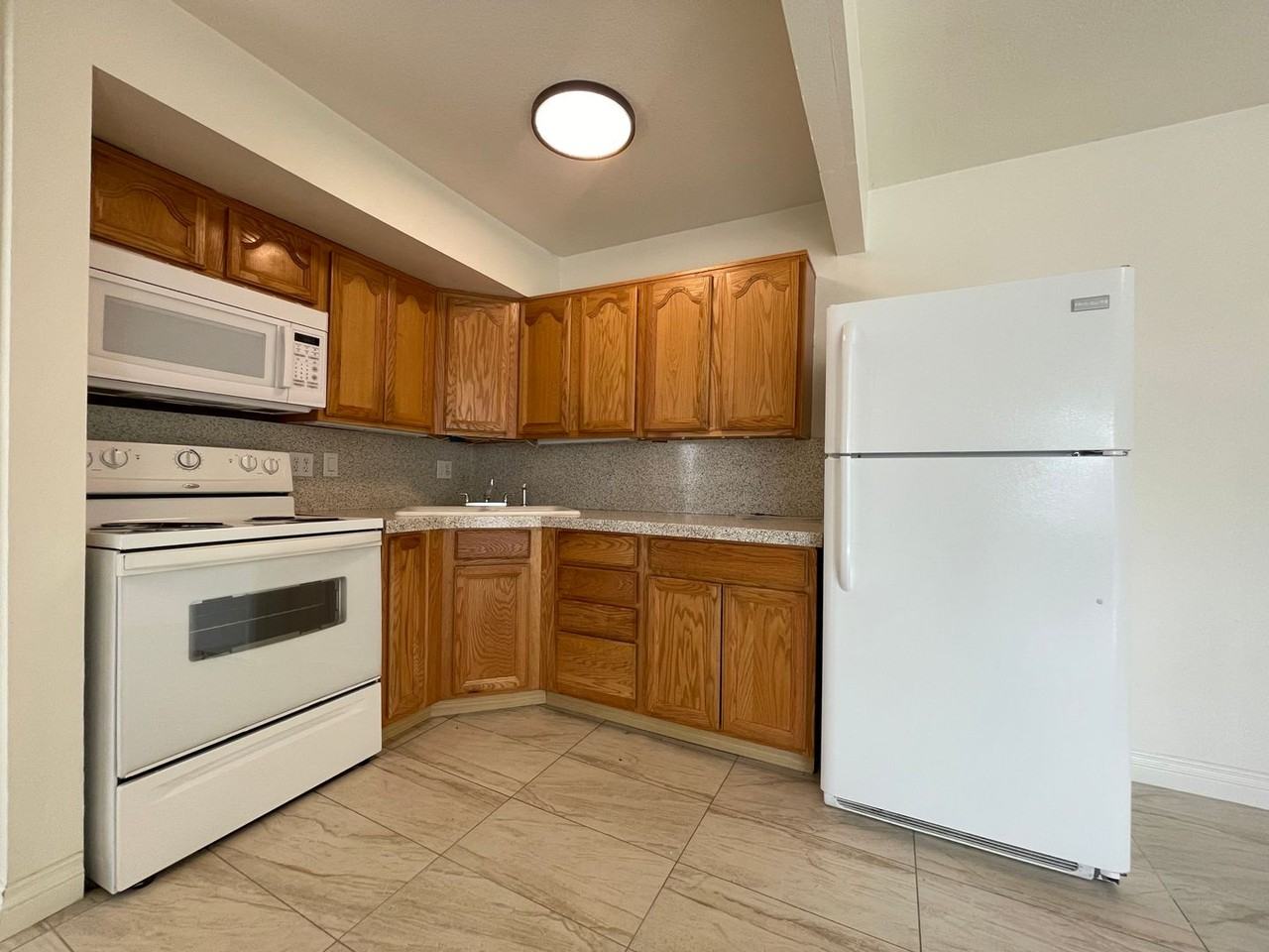 51080 51080 Avenida Mendoza - 02 #02 - Photo 3 of 13