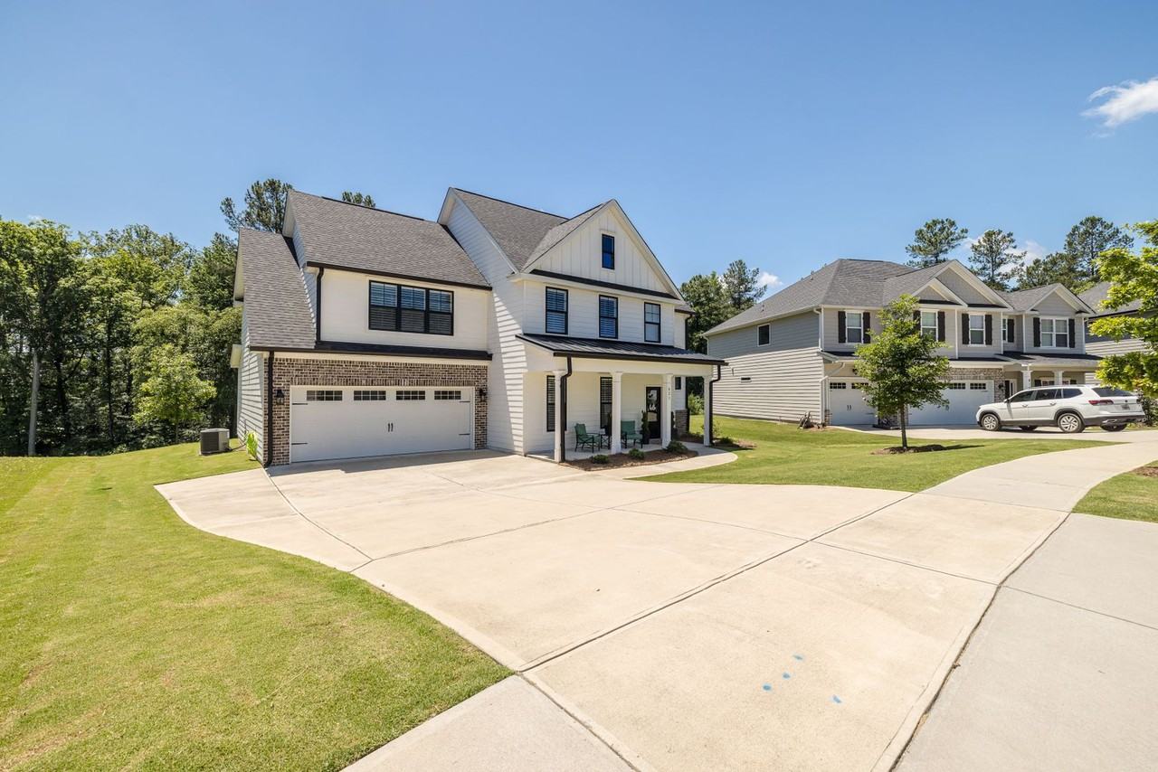821 Lost Grove Trl - Photo 4 of 50