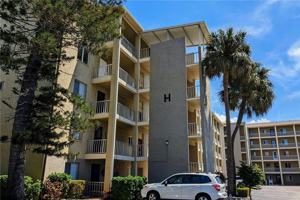 featured image of 3777 Lake Bayshore Dr