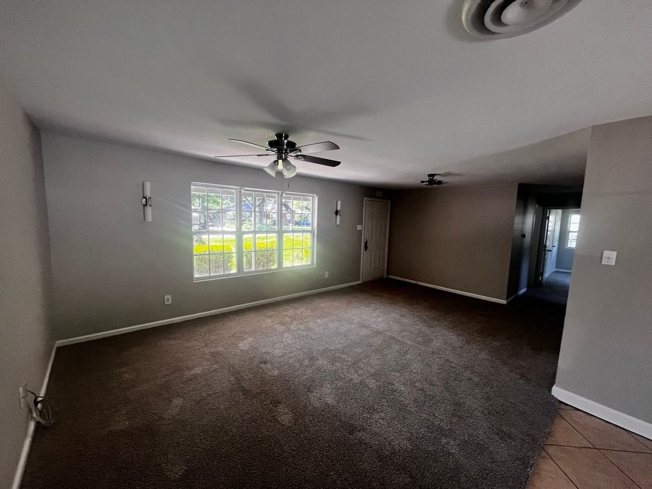 400 South Grant Street - Photo 5 of 27