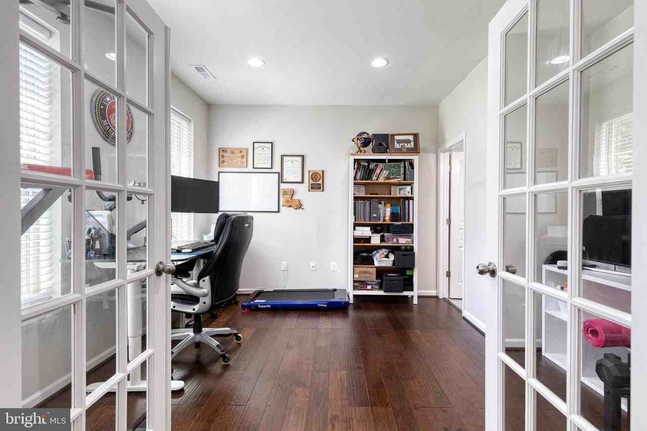 2327 Marion Rd - Photo 3 of 30