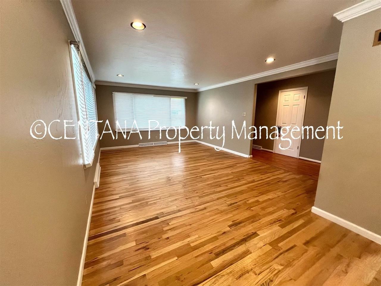 3410 St Ann St - Photo 3 of 20