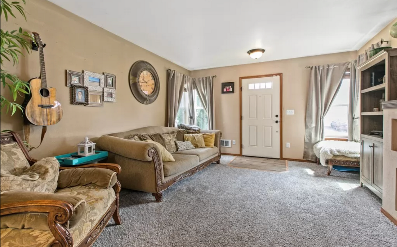 2406 103rd Dr Se - Photo 4 of 9