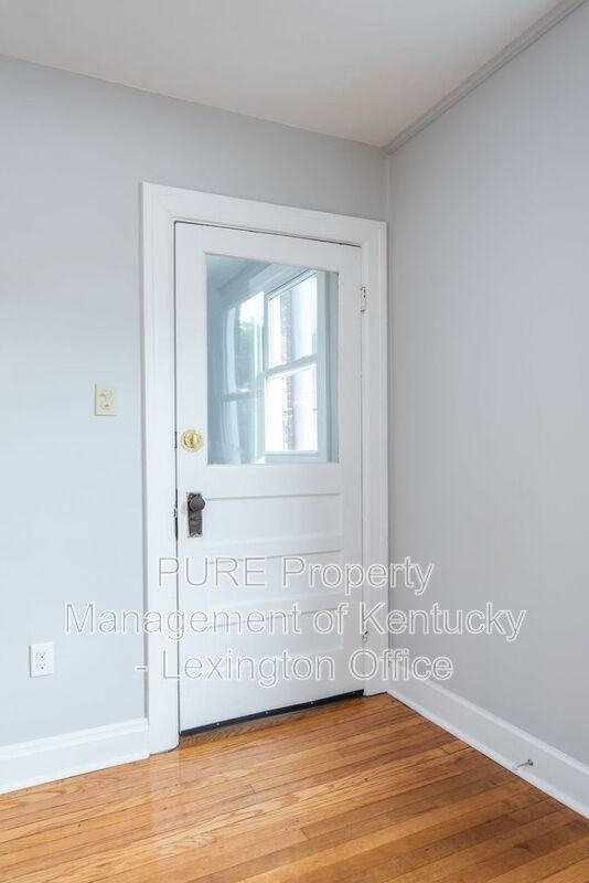 720 Main St - Photo 4 of 22