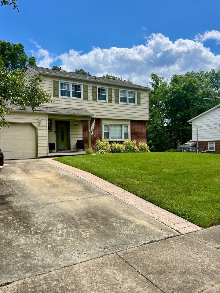 313 Garnett Rd - Photo 2 of 28