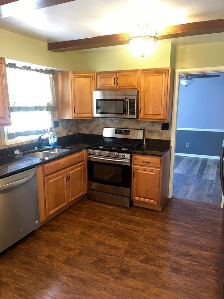 313 Garnett Rd - Photo 7 of 28