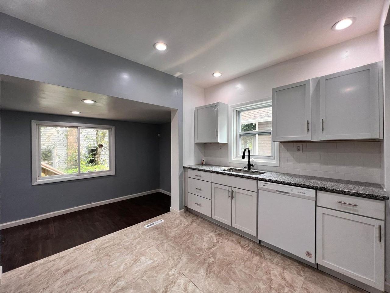 2189 W 81st St - Photo 3 of 19