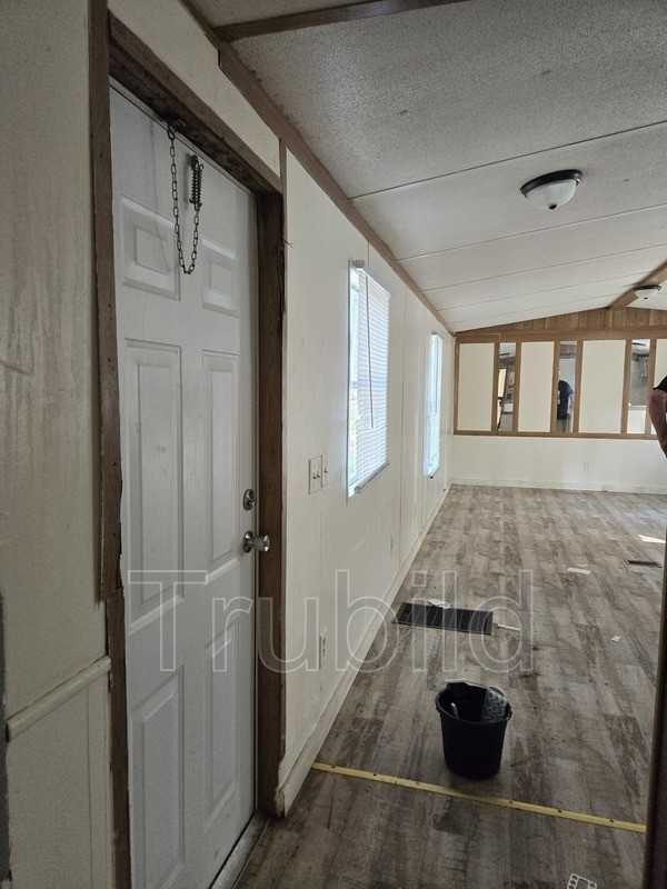 112 Bent Tree Cir - Photo 3 of 24
