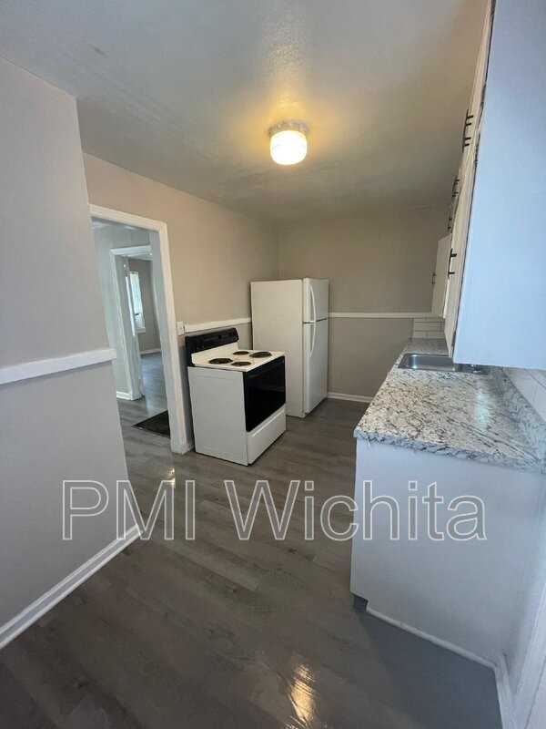 1512 S Pattie St #2 - Photo 6 of 10