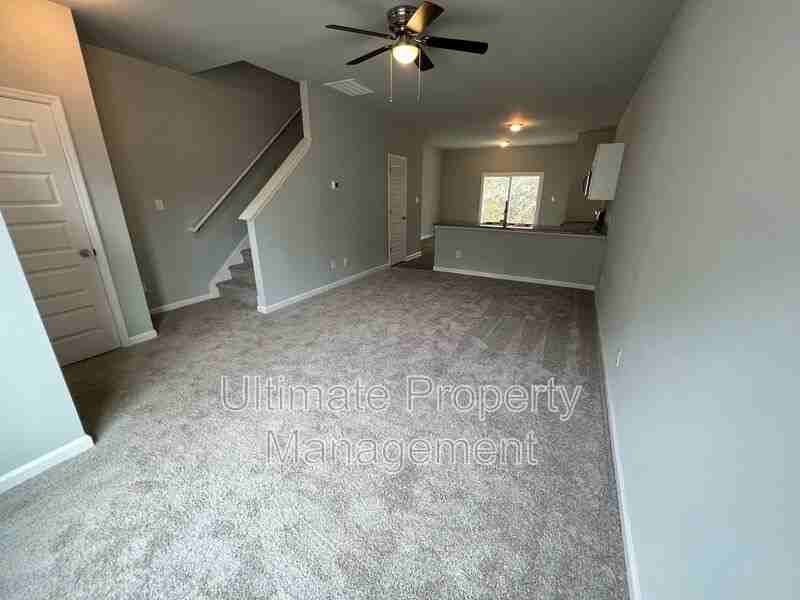 120 Buckhorn Ave - Photo 4 of 10