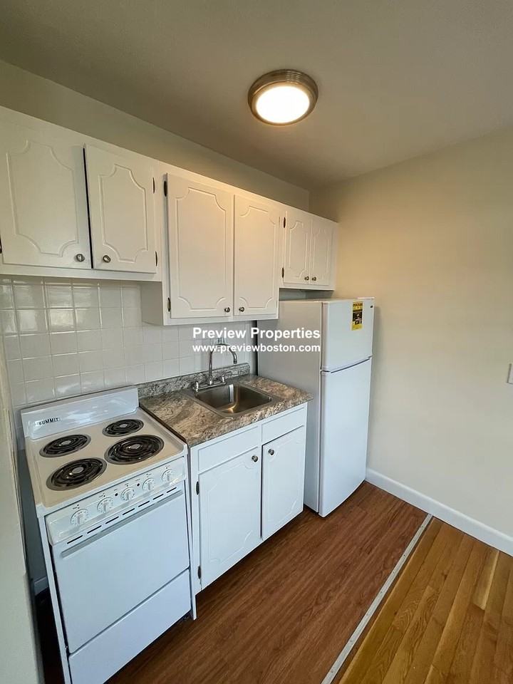 N Beacon St #24P - Photo 2 of 9