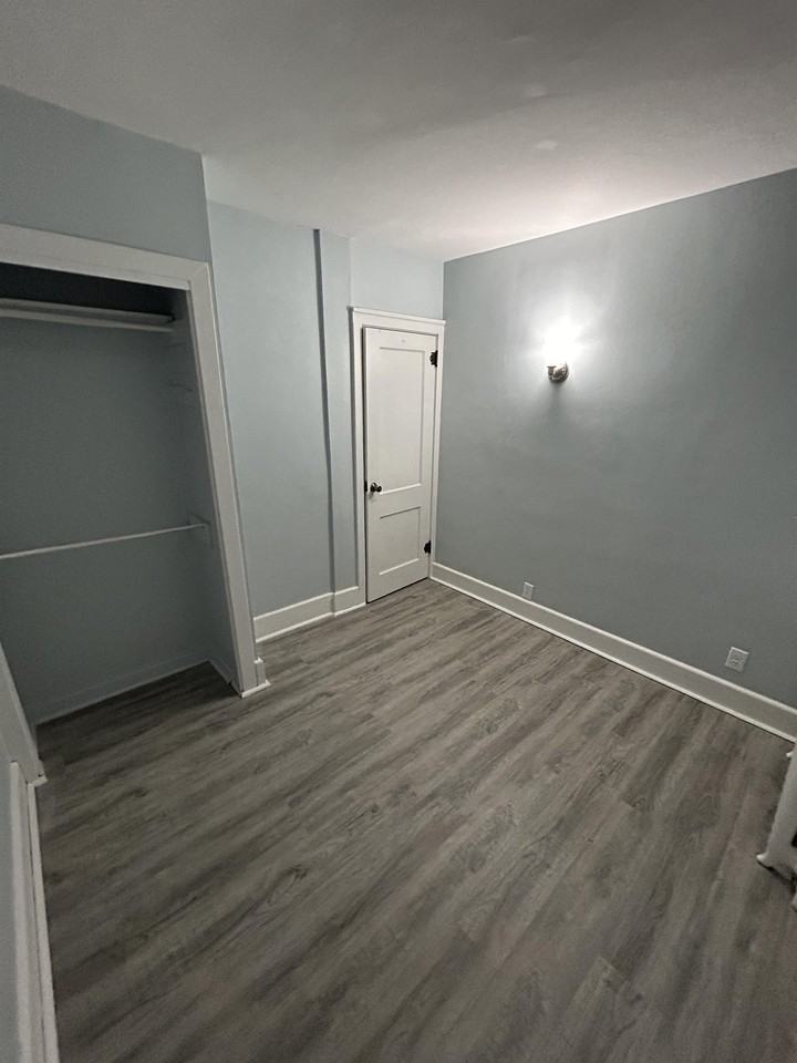 1076 Minnehaha Ave E #0 - Photo 3 of 9