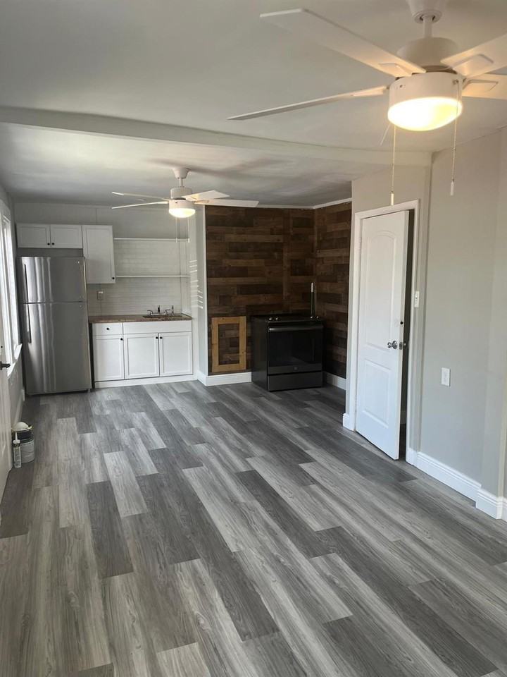 1810 Cleveland St #1