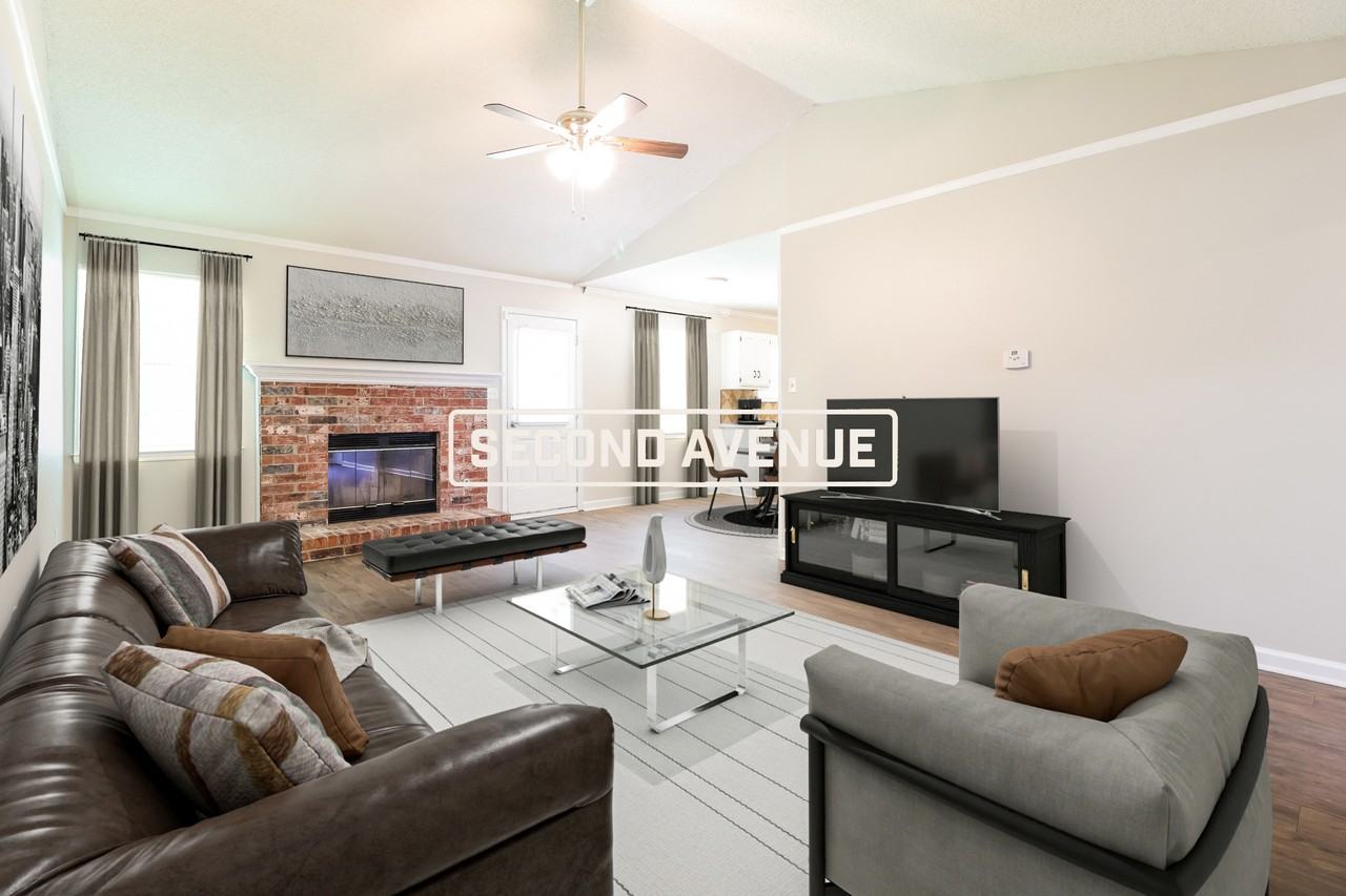 2304 Pattywood Dr - Photo 2 of 34