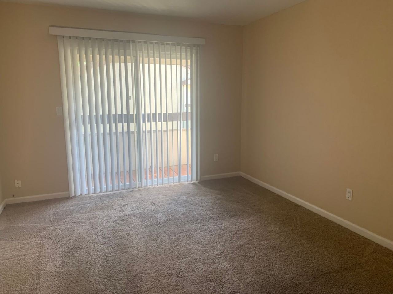 Riverwalk Townhomes - Photo 6 of 9