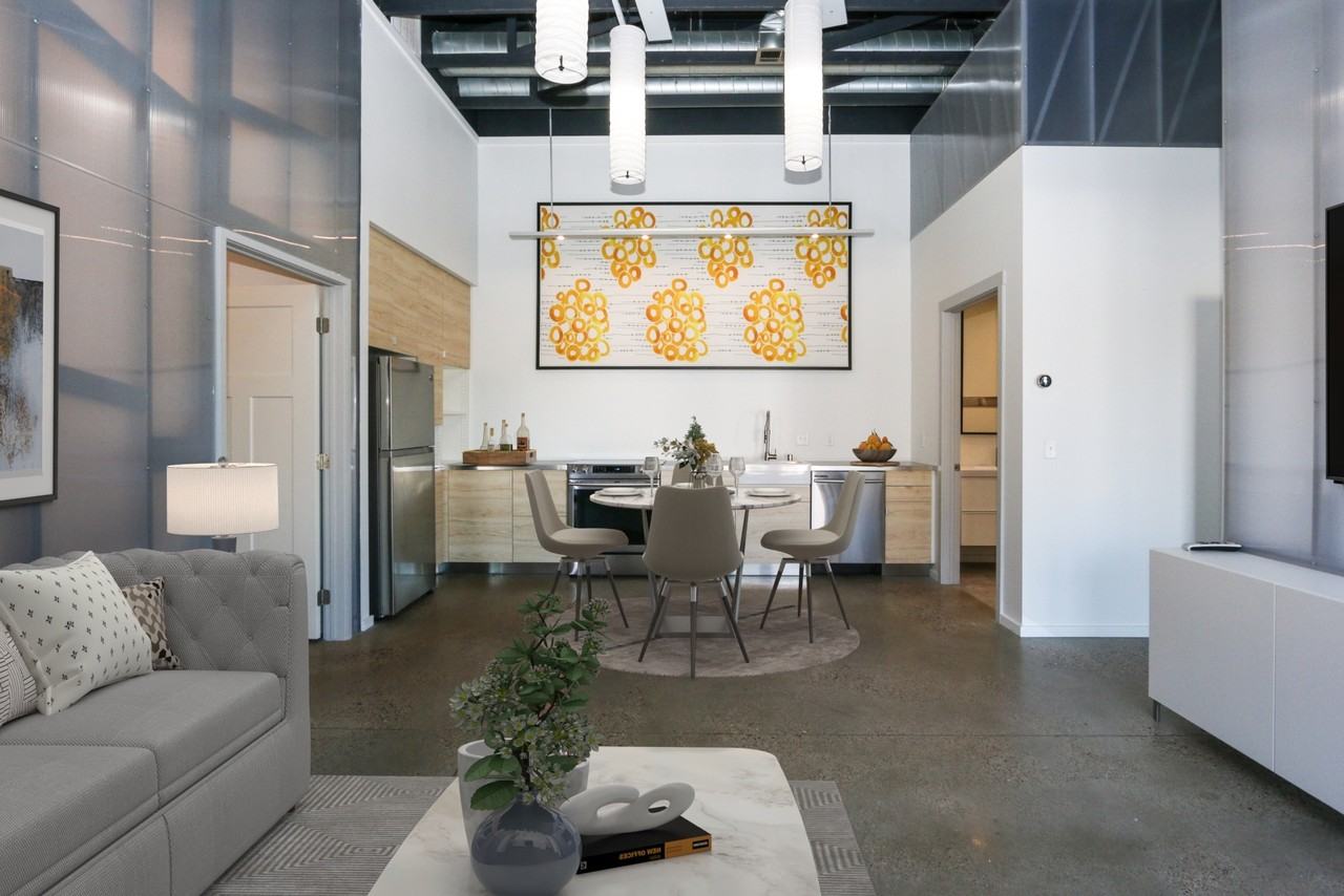 Clinton Lane, Northfield (1500) DM - Photo 2 of 14