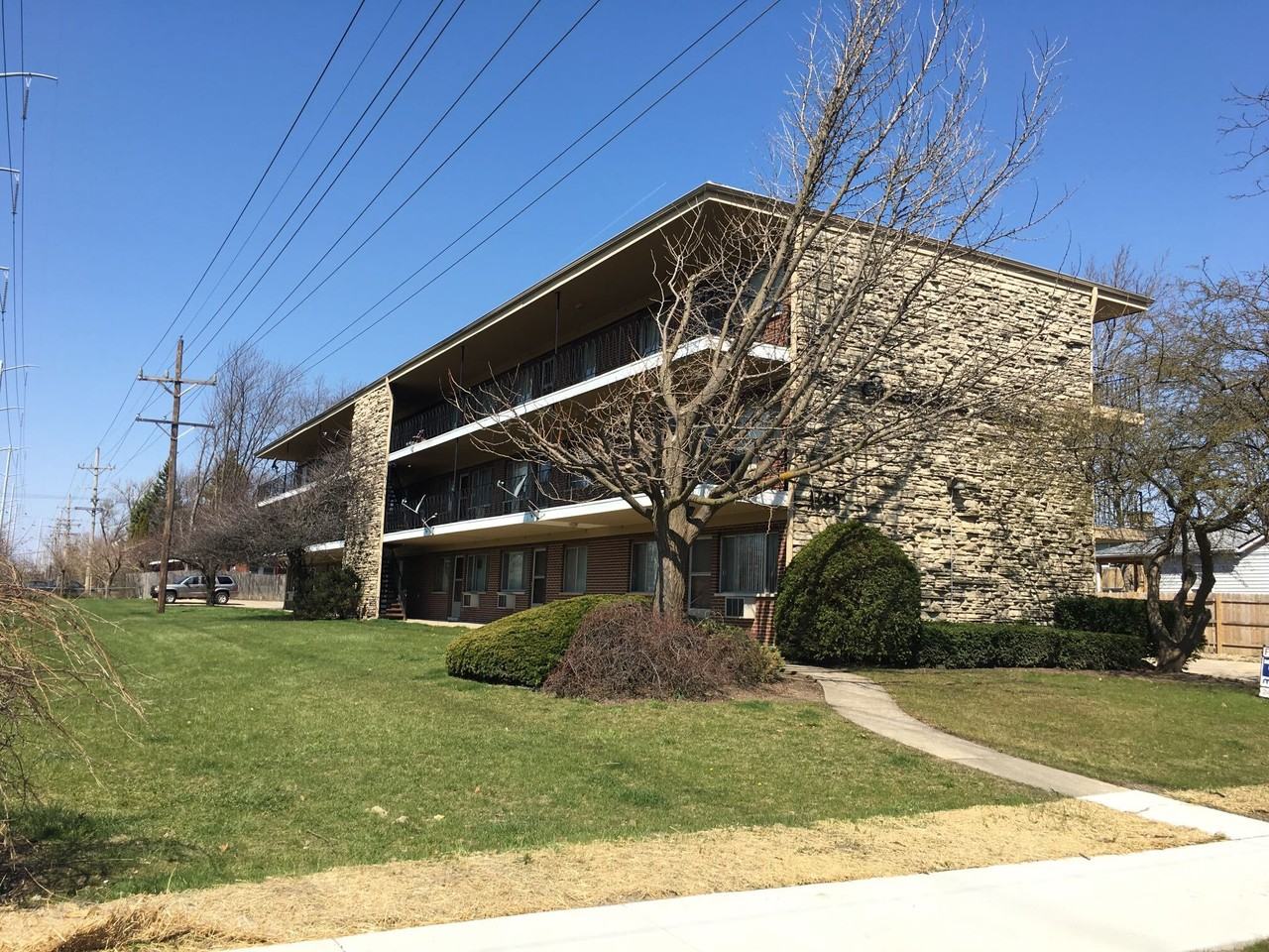 NORTH AVE. -1740 - Photo 7 of 14