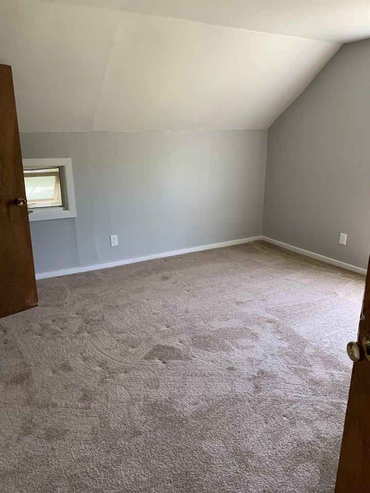 32 Jefferson Avenue - Photo 3 of 5