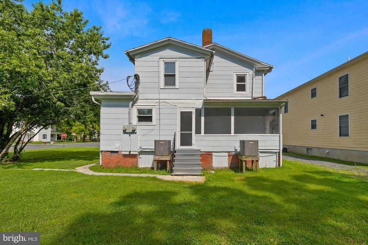 15 North Somerset Avenue - Photo 4 of 27