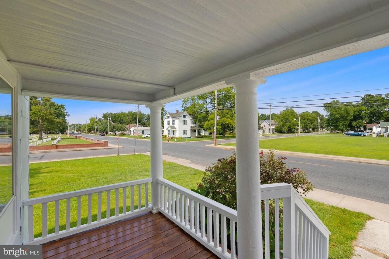 15 North Somerset Avenue - Photo 7 of 27