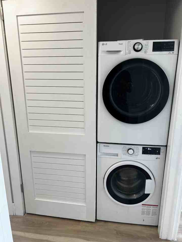 APARTMENTS ON 11TH, LLC - Photo 3 of 7