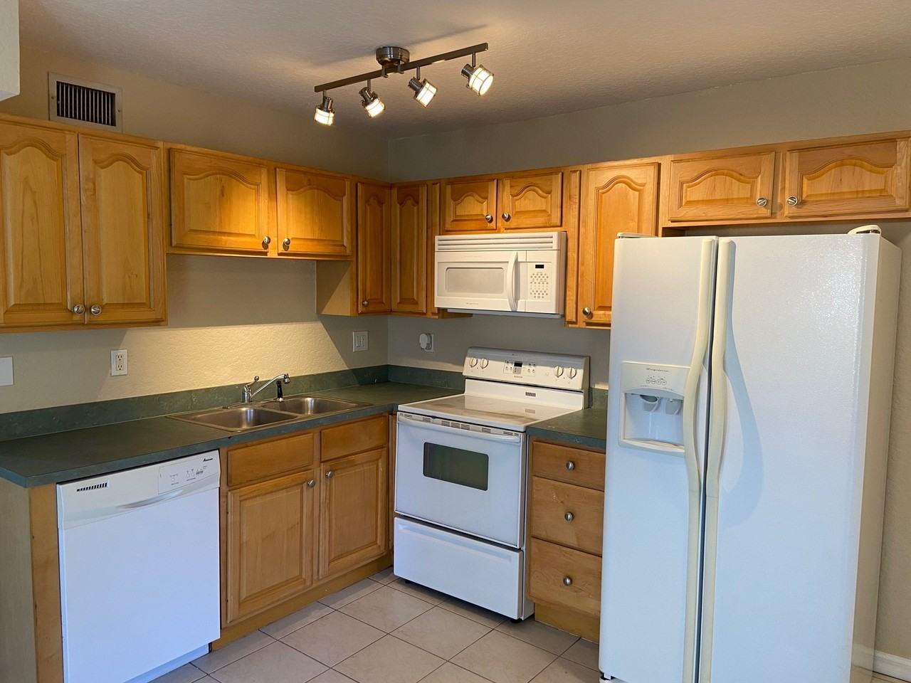 603 East 2nd Avenue - Photo 6 of 45